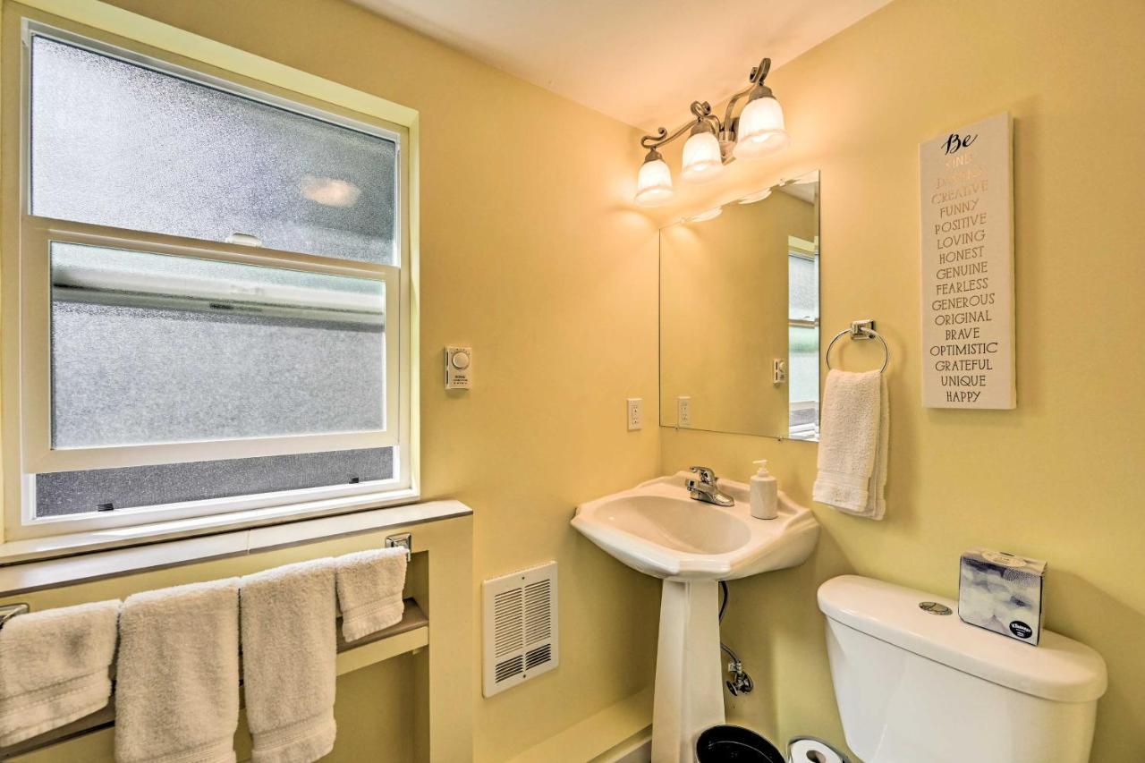 Family-Friendly Kirkland Home About 1 Mi To Downtown Exteriör bild